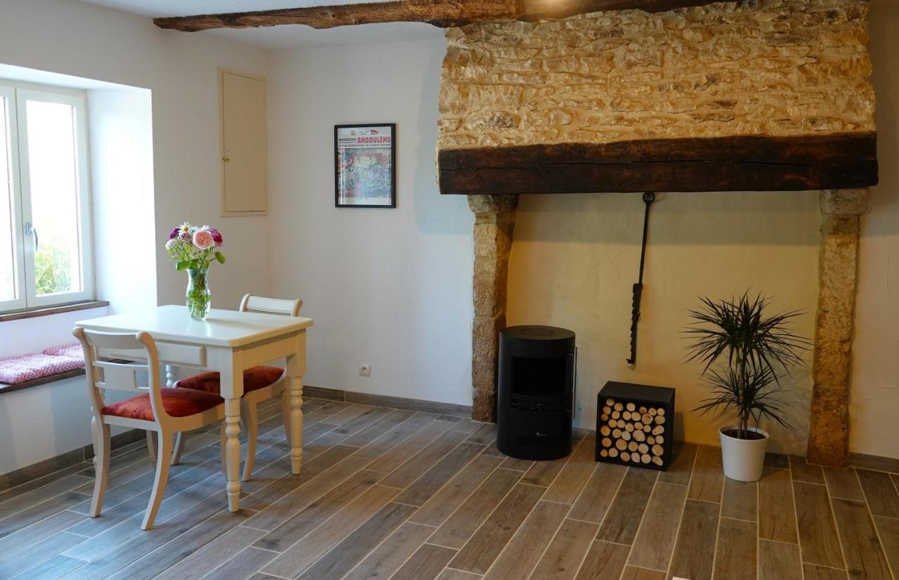 Gite Rural La Maison Mauve Ventouse Exterior foto
